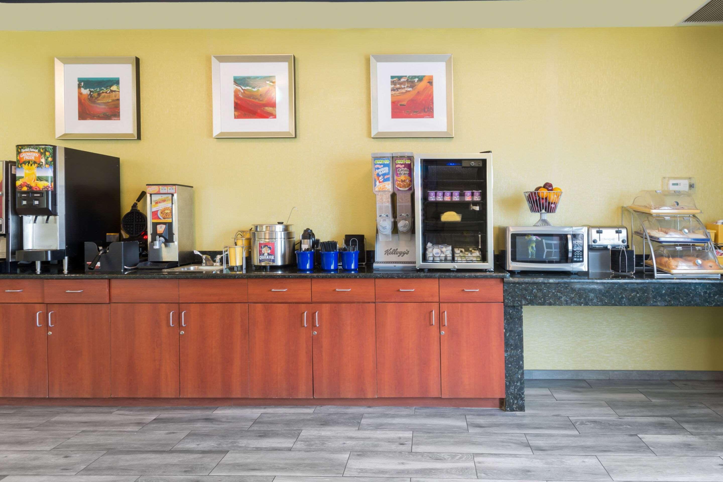 Quality Inn Poughkeepsie Dış mekan fotoğraf