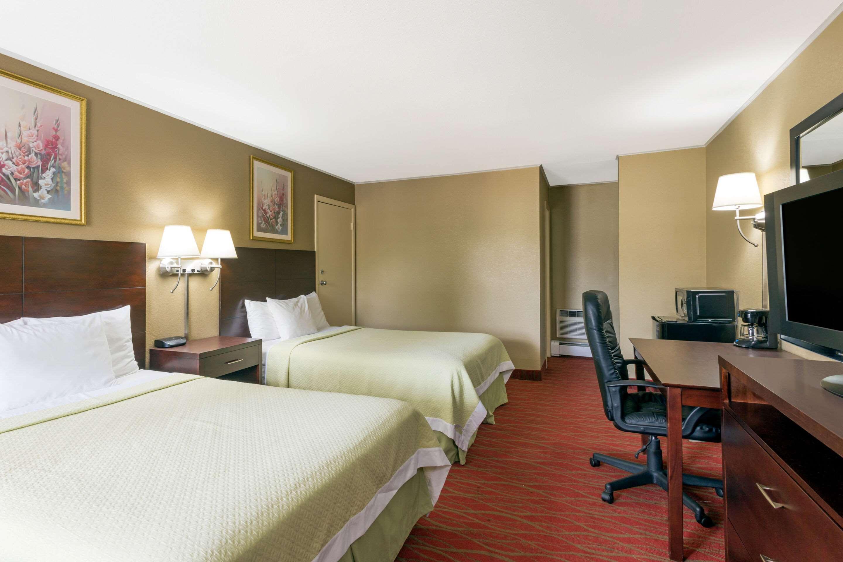 Quality Inn Poughkeepsie Dış mekan fotoğraf