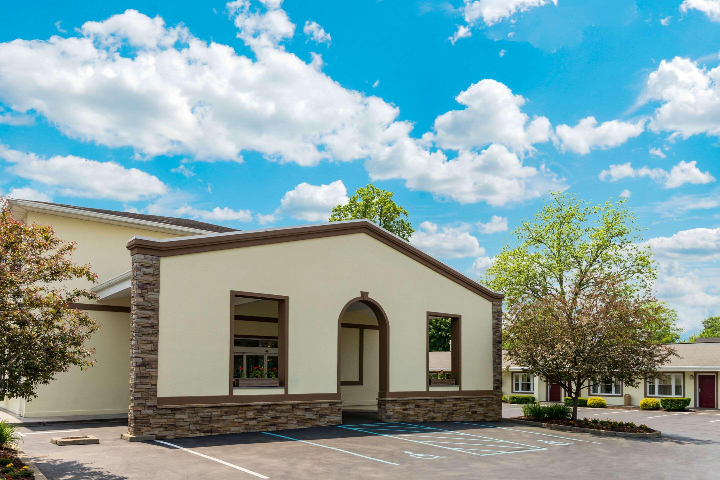 Quality Inn Poughkeepsie Dış mekan fotoğraf