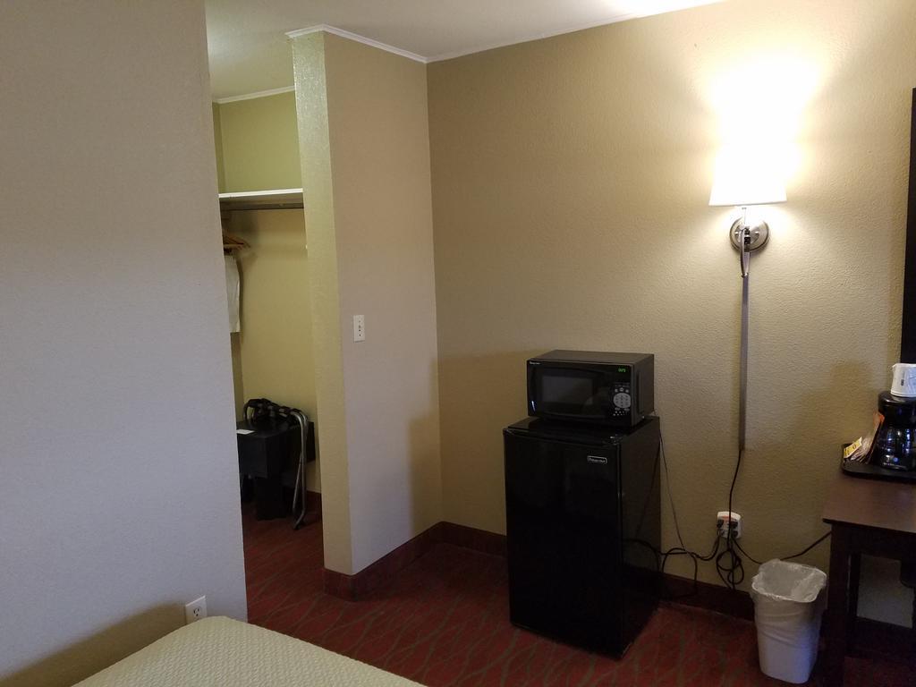 Quality Inn Poughkeepsie Dış mekan fotoğraf