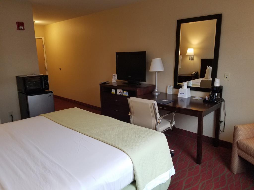 Quality Inn Poughkeepsie Dış mekan fotoğraf