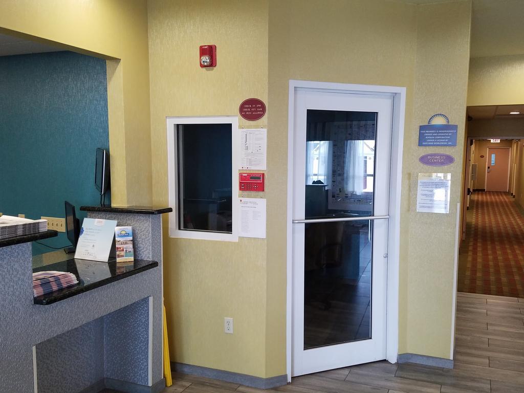 Quality Inn Poughkeepsie Dış mekan fotoğraf