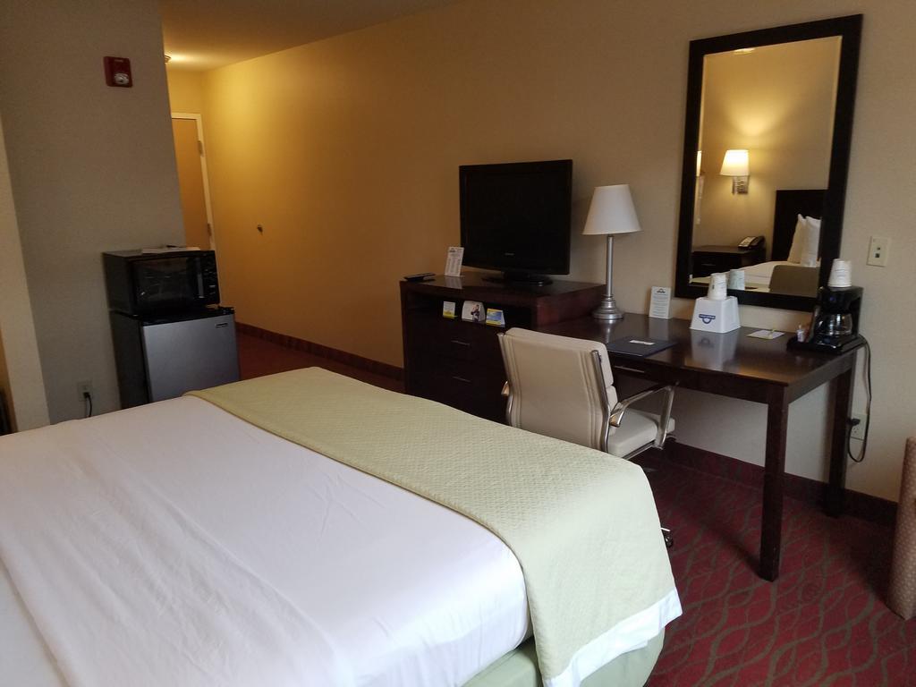 Quality Inn Poughkeepsie Dış mekan fotoğraf