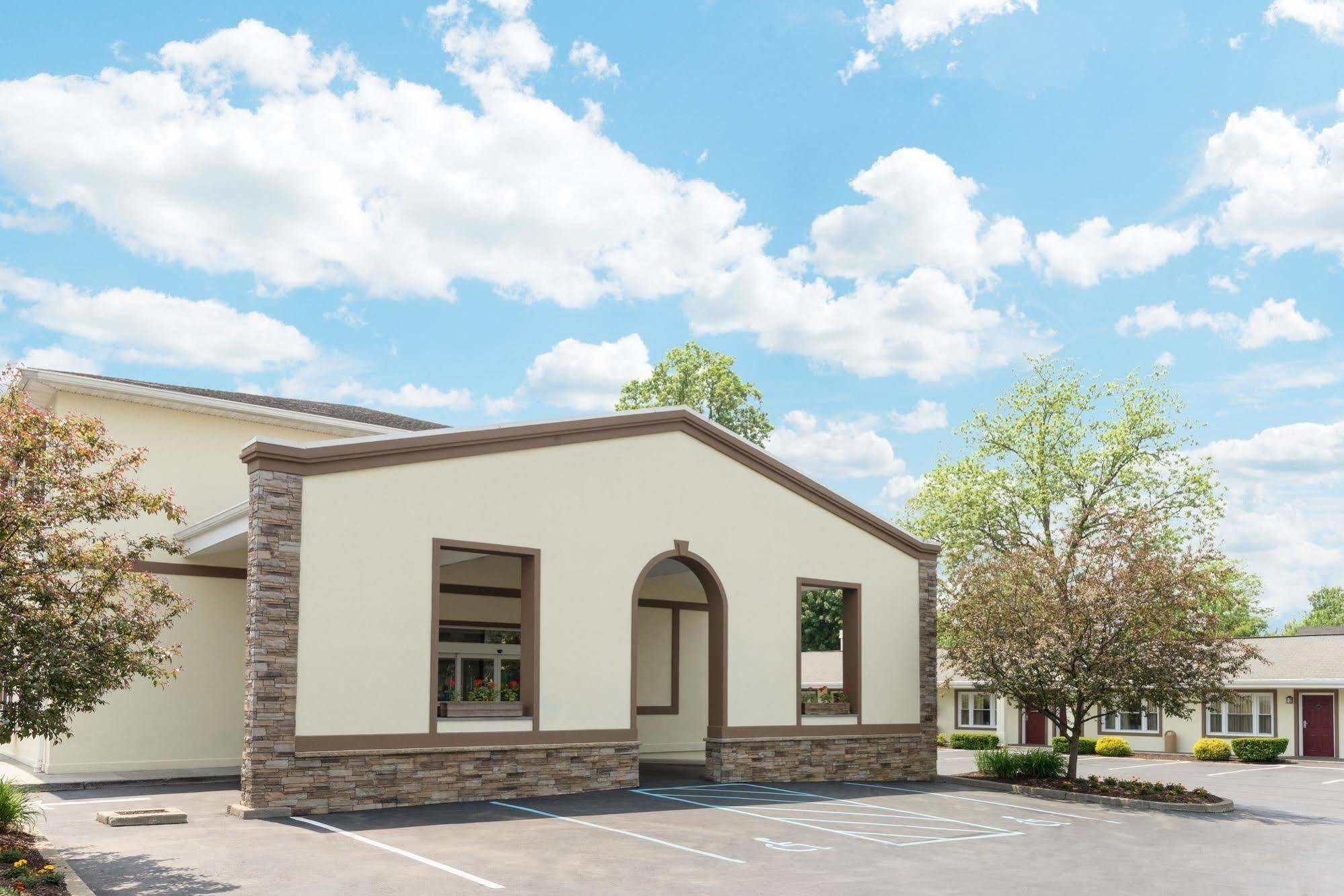 Quality Inn Poughkeepsie Dış mekan fotoğraf